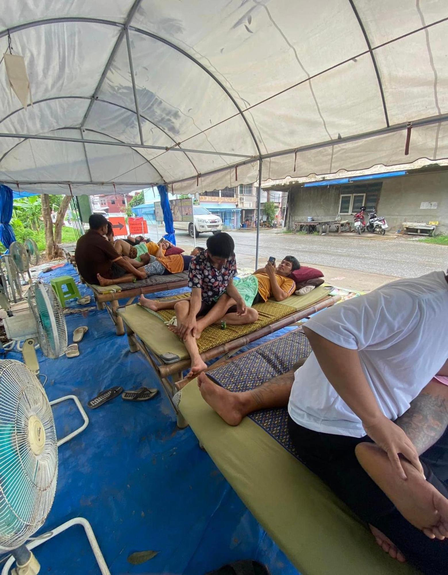 Hostelbed And Retreat Phitsanulok Luaran gambar
