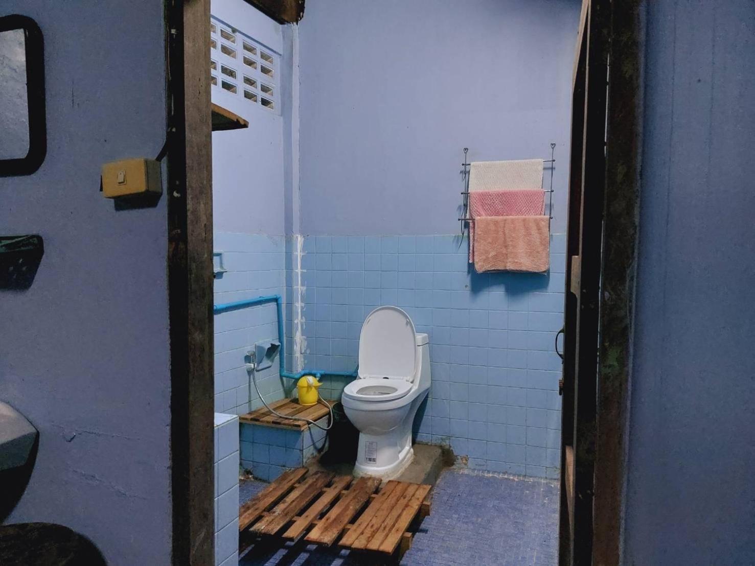 Hostelbed And Retreat Phitsanulok Luaran gambar