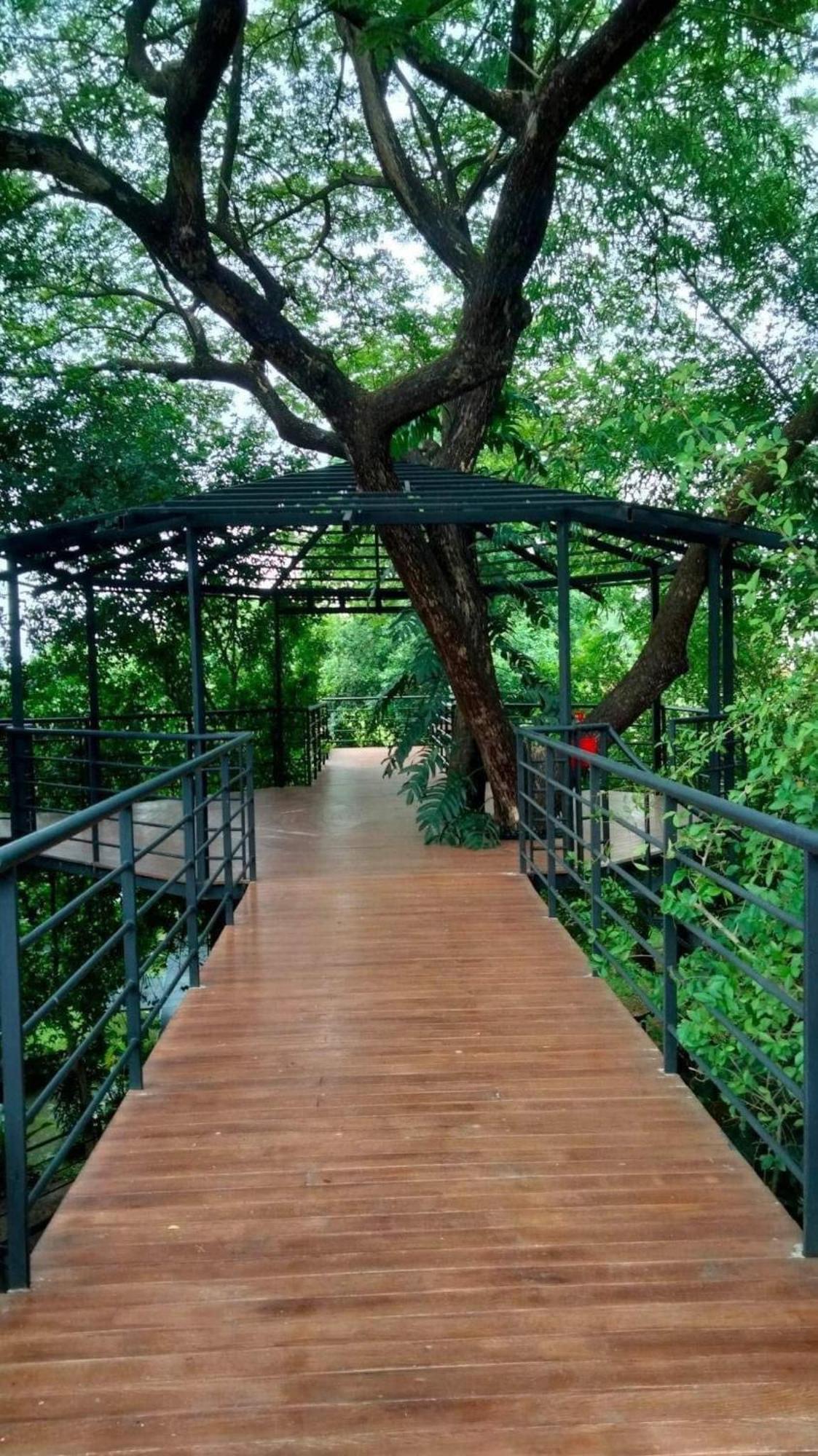 Hostelbed And Retreat Phitsanulok Luaran gambar
